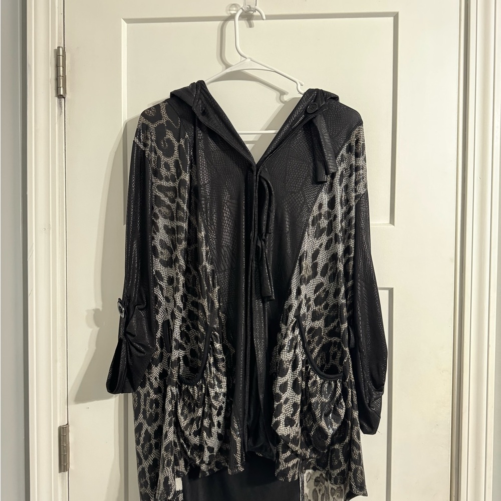 My Pretty Angel Black Textured Jacket - Picture 2 of 4